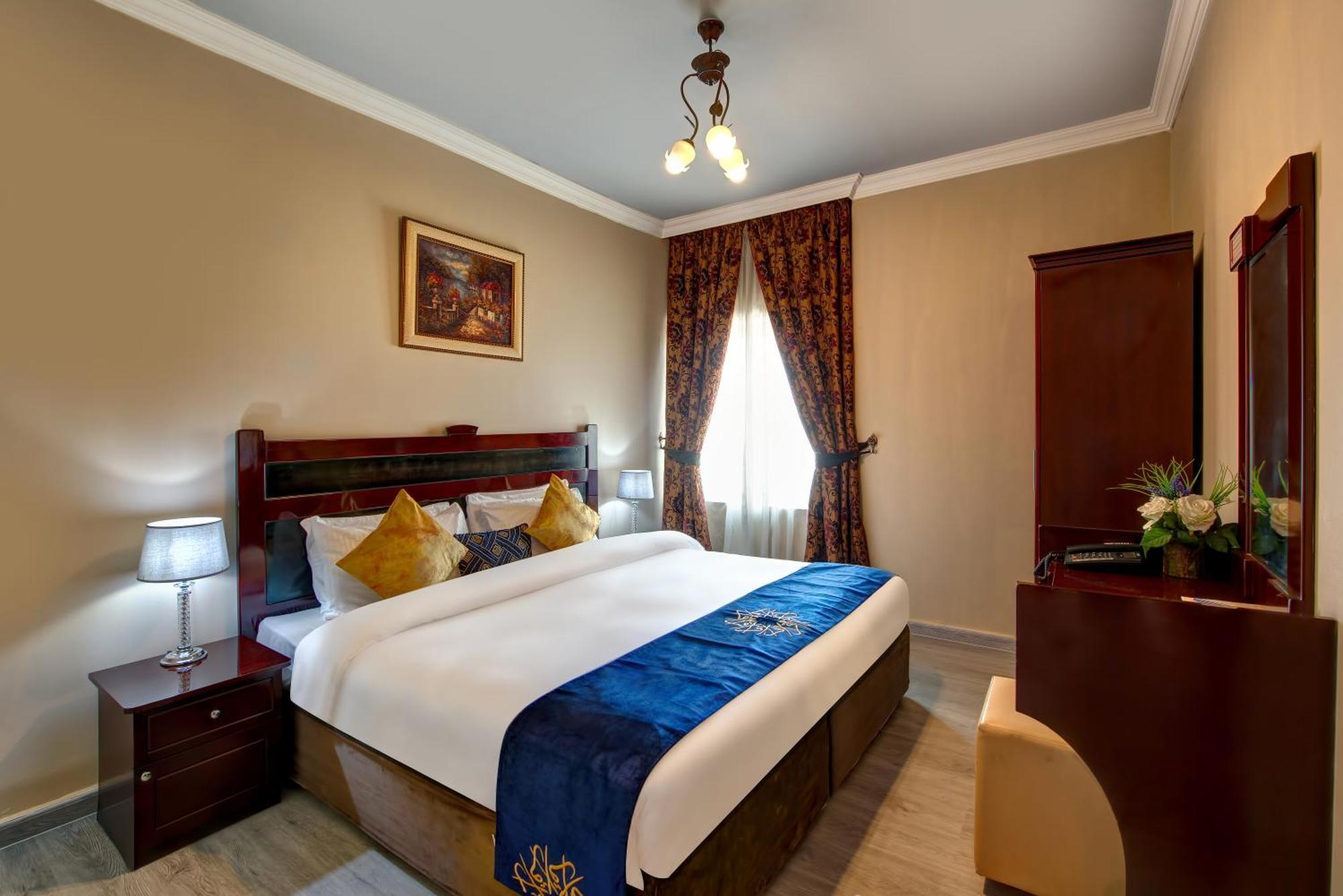 Отель Al Bustan Flats Шарджа Экстерьер фото